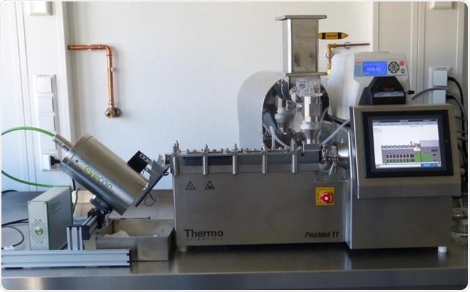 Eyecon2 Particle Analyser with Integration Device in-place on Pharma 11 Extruder in Granulation Mode (View 3)