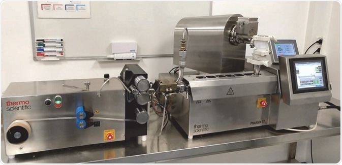 Benchtop system including a Pharma 11 Twin-Screw Extruder for production of ODFs.