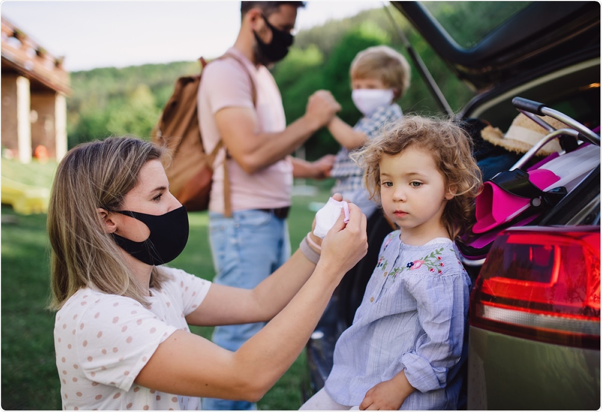 Study: SARS-CoV-2 infection in households with and without young children: Nationwide cohort study. Image Credit: Halfpoint / Shutterstock