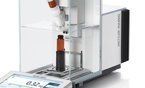 Easy lab weighing with LA Analytical Balances