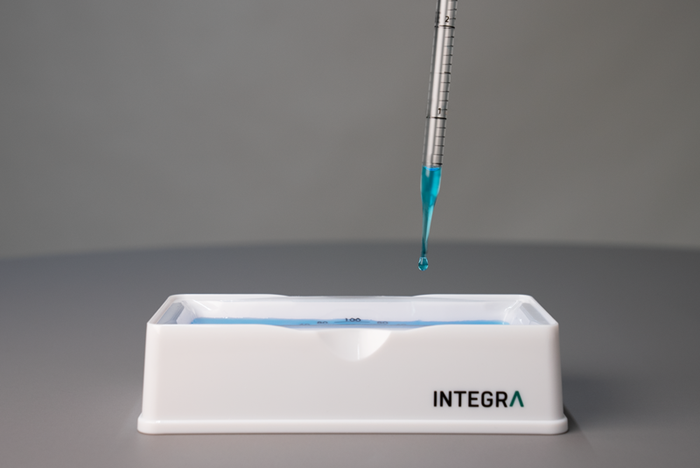 Dispense serological pipet volumes repeatedly with the PIPETBOY GENIUS