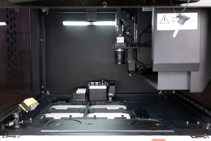 The QPix FLEX microbial colony picker