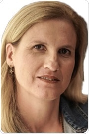 Ester Segal headshot