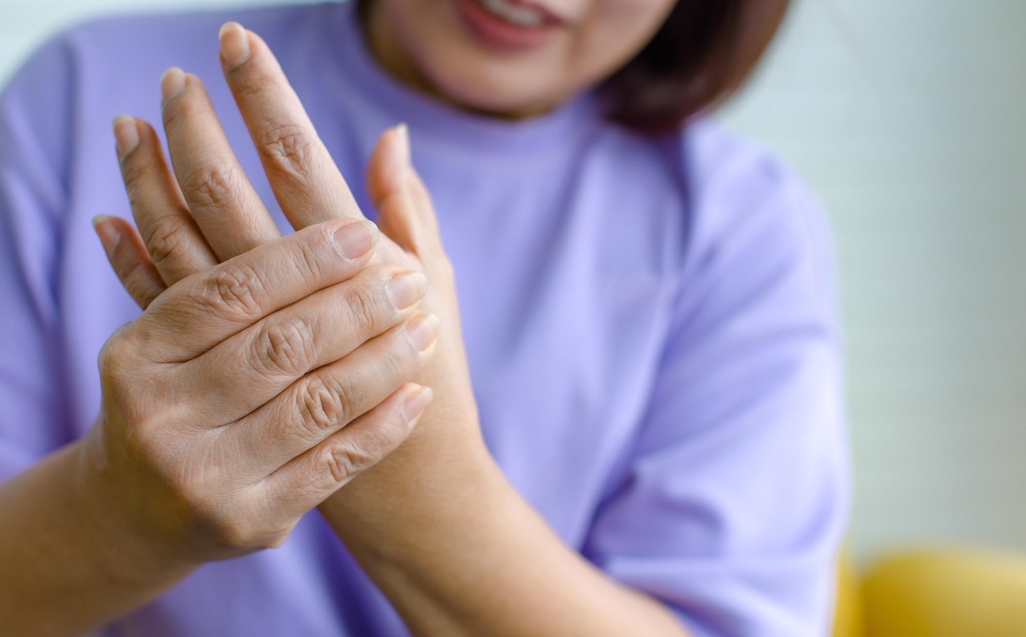 Study: Guillain-Barré syndrome and SARS-COV2 coronavirus. Vaccinate or get infected with COVID? What poses less risk? Image Credit: Bangkok Click Studio / Shutterstock