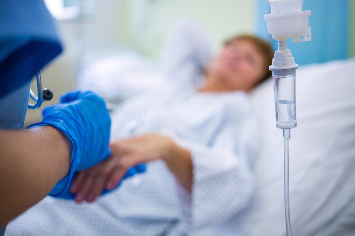 Study: Efficacy and Safety of Sarilumab in Hospitalized Patients With COVID-19: A Randomized Clinical Trial. Image Credit: wavebreakmedia / Shutterstock.com
