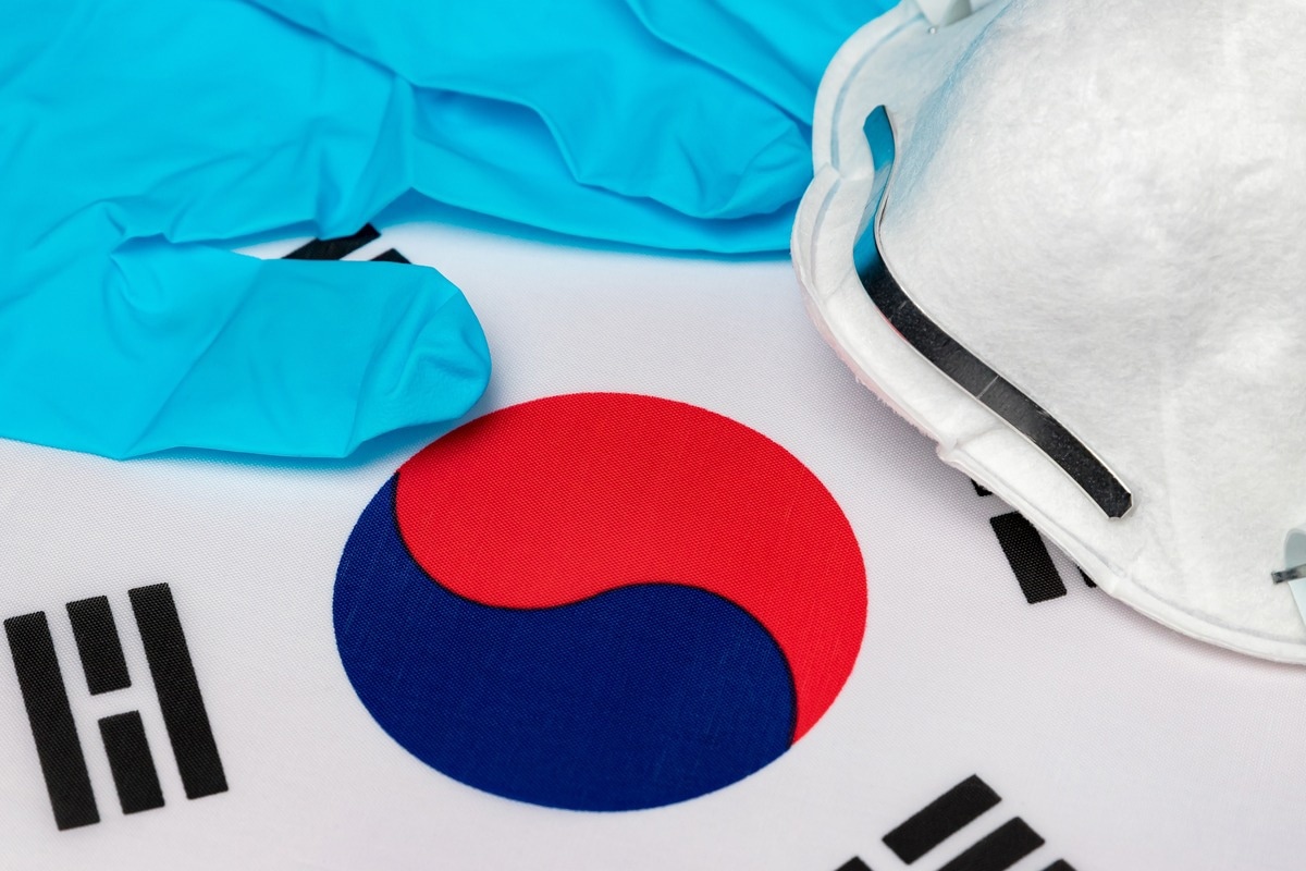 Study: Age-varying susceptibility to the Omicron variant (B.1.1.529) of SARS-CoV-2. Image Credit: J.J. Gouin/Shutterstock