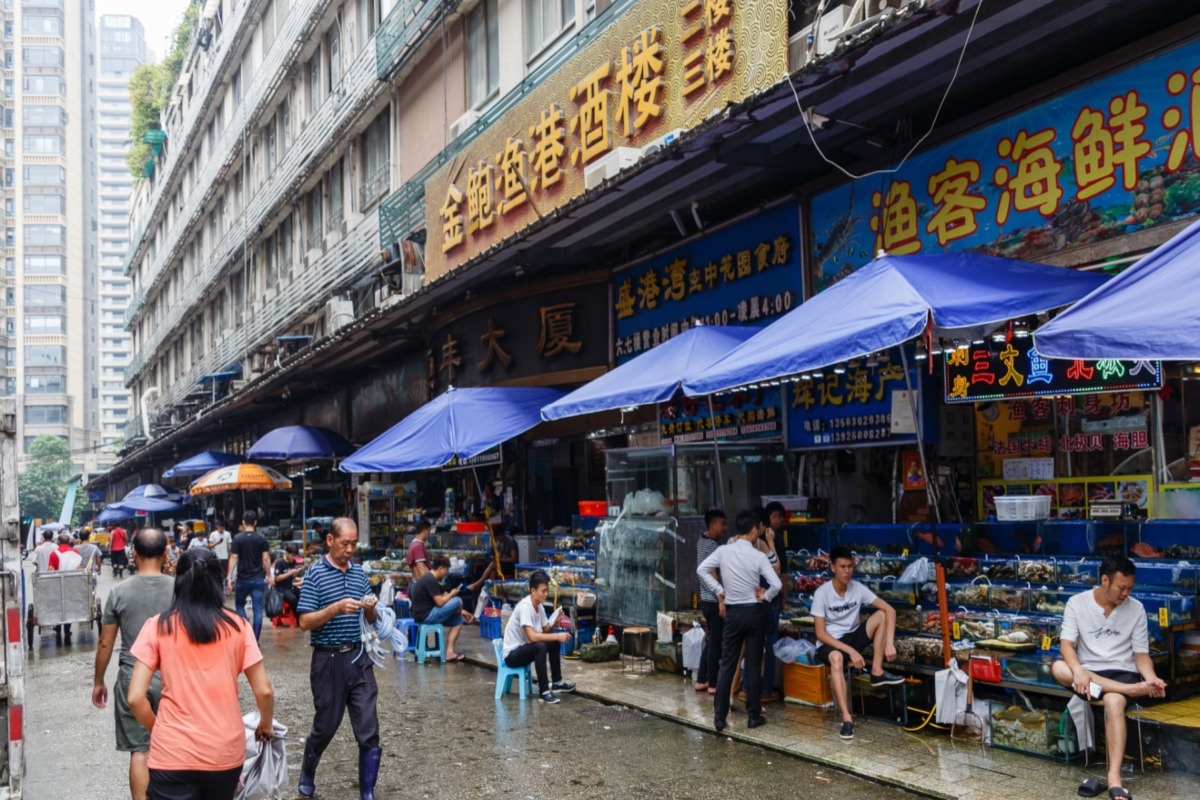 Study: The Huanan Seafood Wholesale Market in Wuhan was the early epicenter of the COVID-19 pandemic. Image Credit: Adamlee01/Shutterstock
