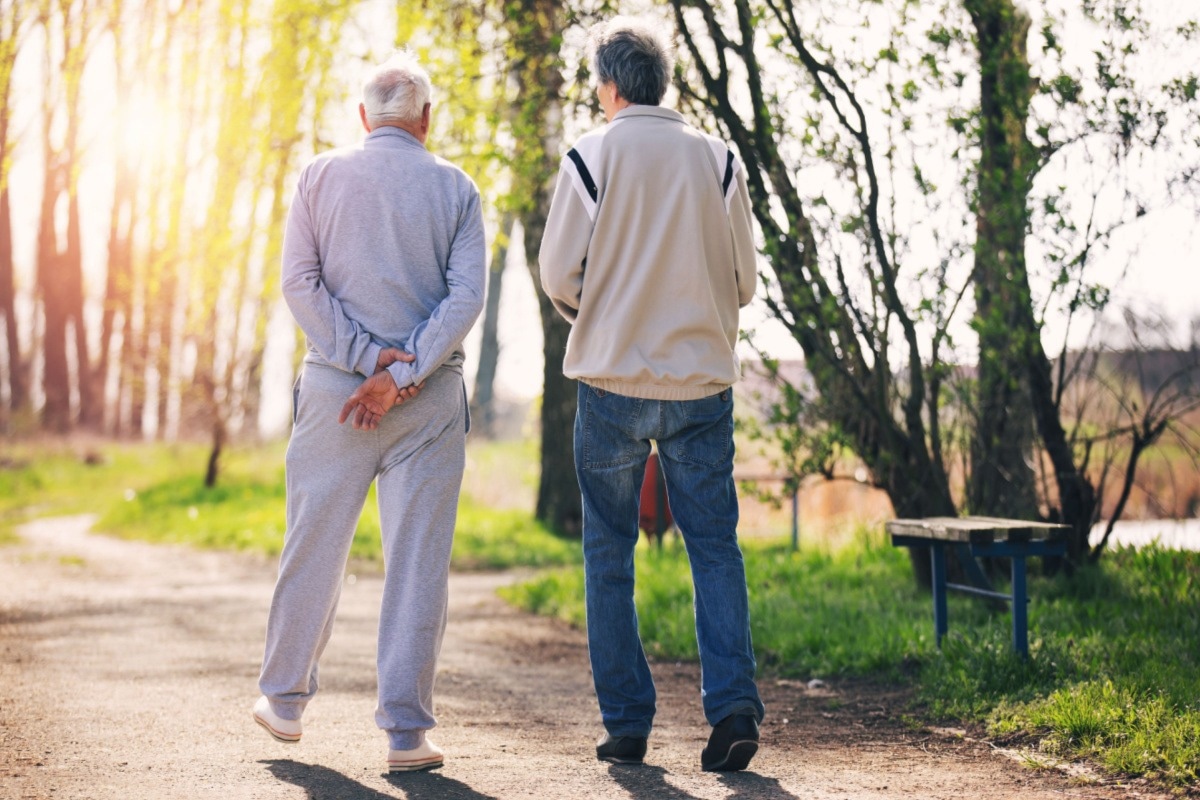 Study: COVID-19 mRNA vaccine effectiveness against hospitalisation and death in veterans according to frailty status during the SARS-CoV-2 delta (B.1.617.2) variant surge in the USA: a retrospective cohort study. Image Credit: adriaticfoto/Shutterstock