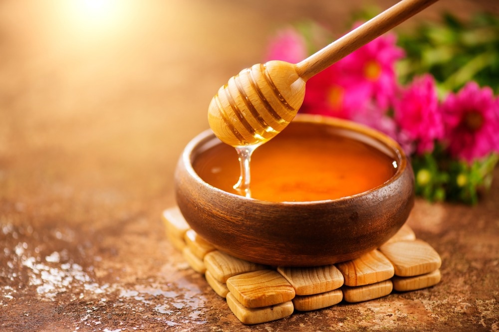 Study: Effect of honey on cardiometabolic risk factors: a systematic review and meta-analysis. Image Credit: Subbotina Anna / Shutterstock.com