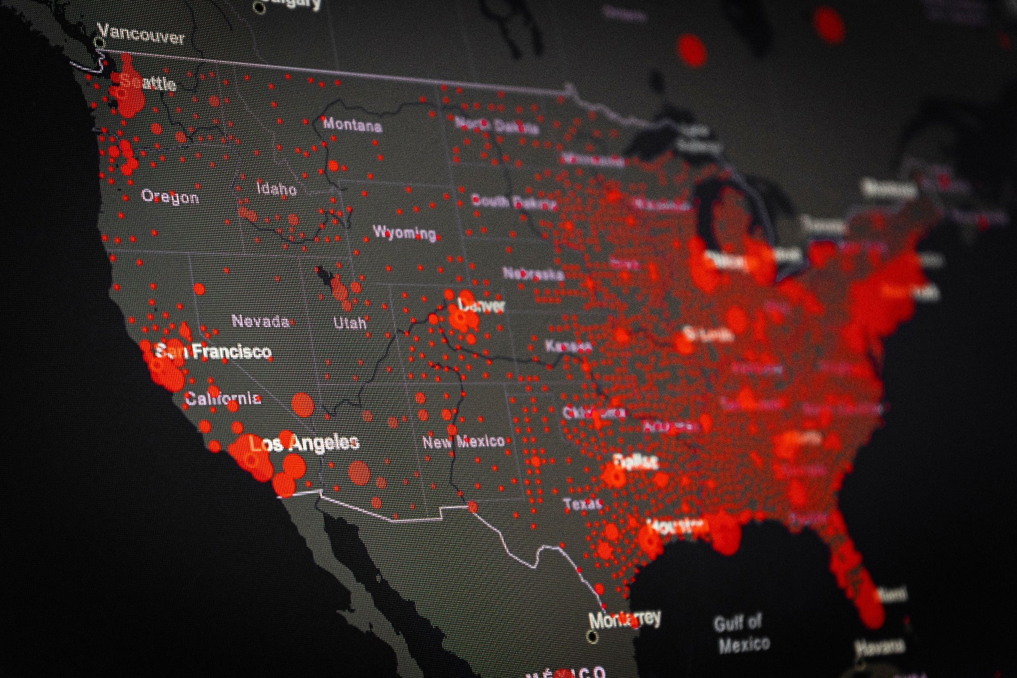 Study: Estimating vaccine-preventable COVID-19 deaths under counterfactual vaccination scenarios in the United States. Image Credit: Gargantiopa / Shutterstock