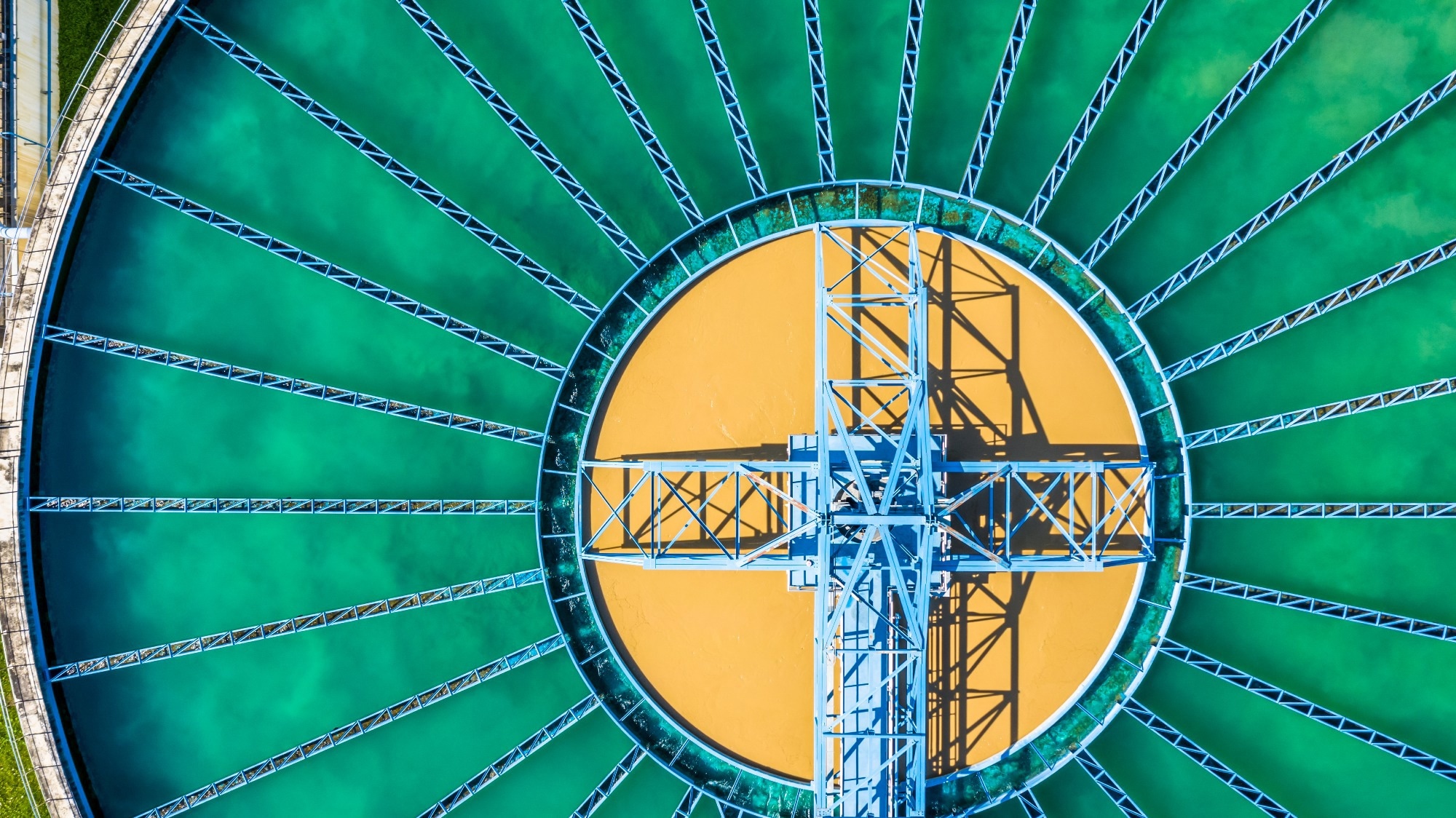 Study: Survival of SARS-CoV-2 in wastewater. Image Credit: Avigator Fortuner / Shutterstock