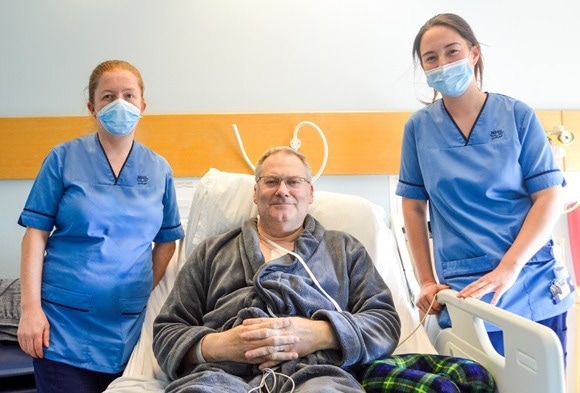 Cutting out the ‘longest incision in surgery’ from routine operations gives patients a comfortable recovery