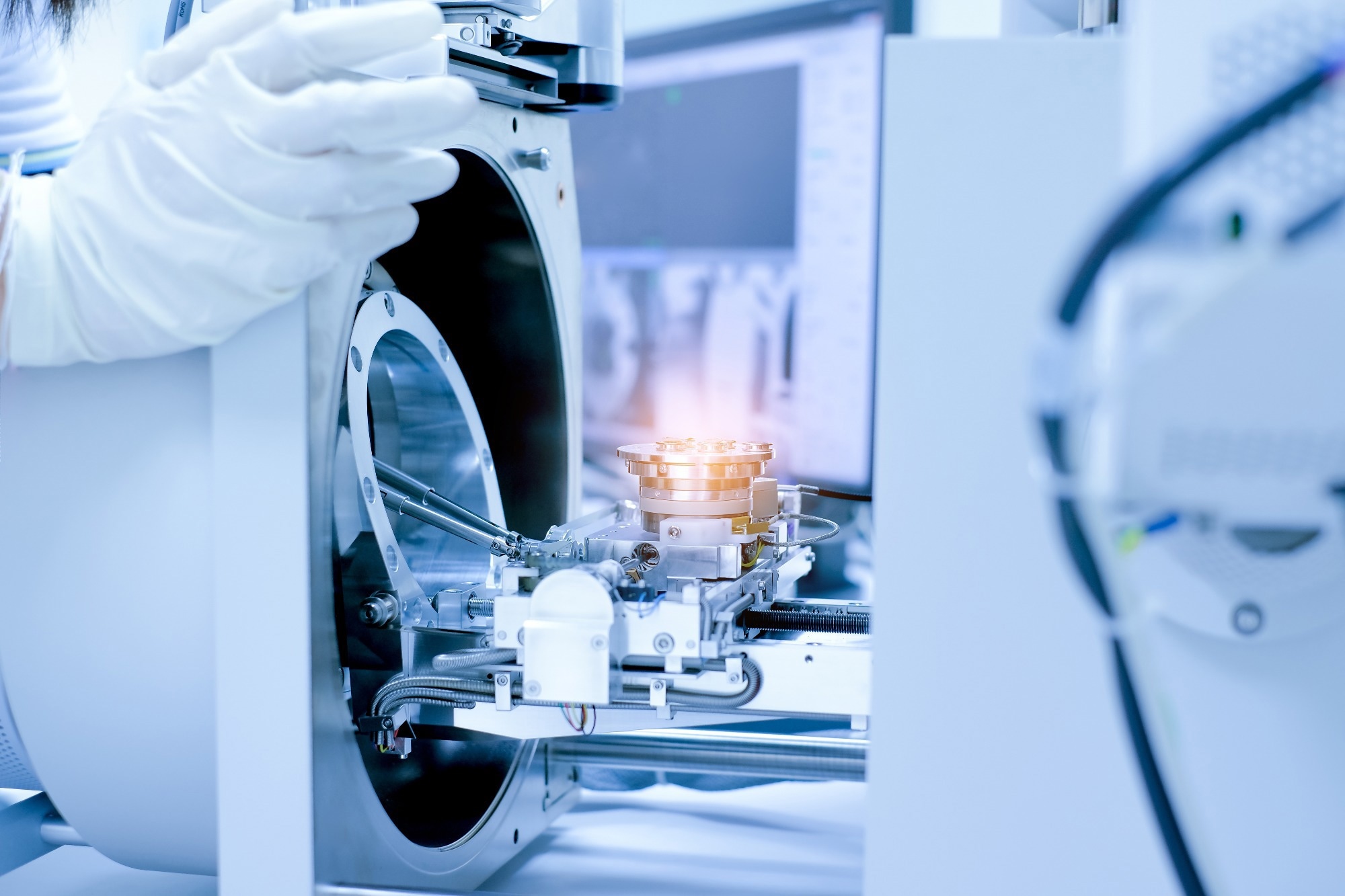 Study: Joining Forces: The Combined Application of Therapeutic Viruses and Nanomaterials in Cancer Therapy. Image Credit: Anucha Cheechang/Shutterstock.com