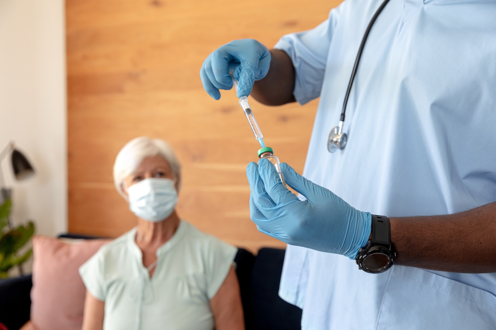 Study: Immunogenicity, safety, and reactogenicity of a half- versus full-dose BNT162b2 (Pfizer-BioNTech) booster following a two-dose ChAdOx1 nCoV-19, BBIBP-CorV, or Gam-COVID-Vac priming schedule in Mongolia: a randomised, controlled, non-inferiority trial. Image Credit: wavebreakmedia / Shutterstock.com