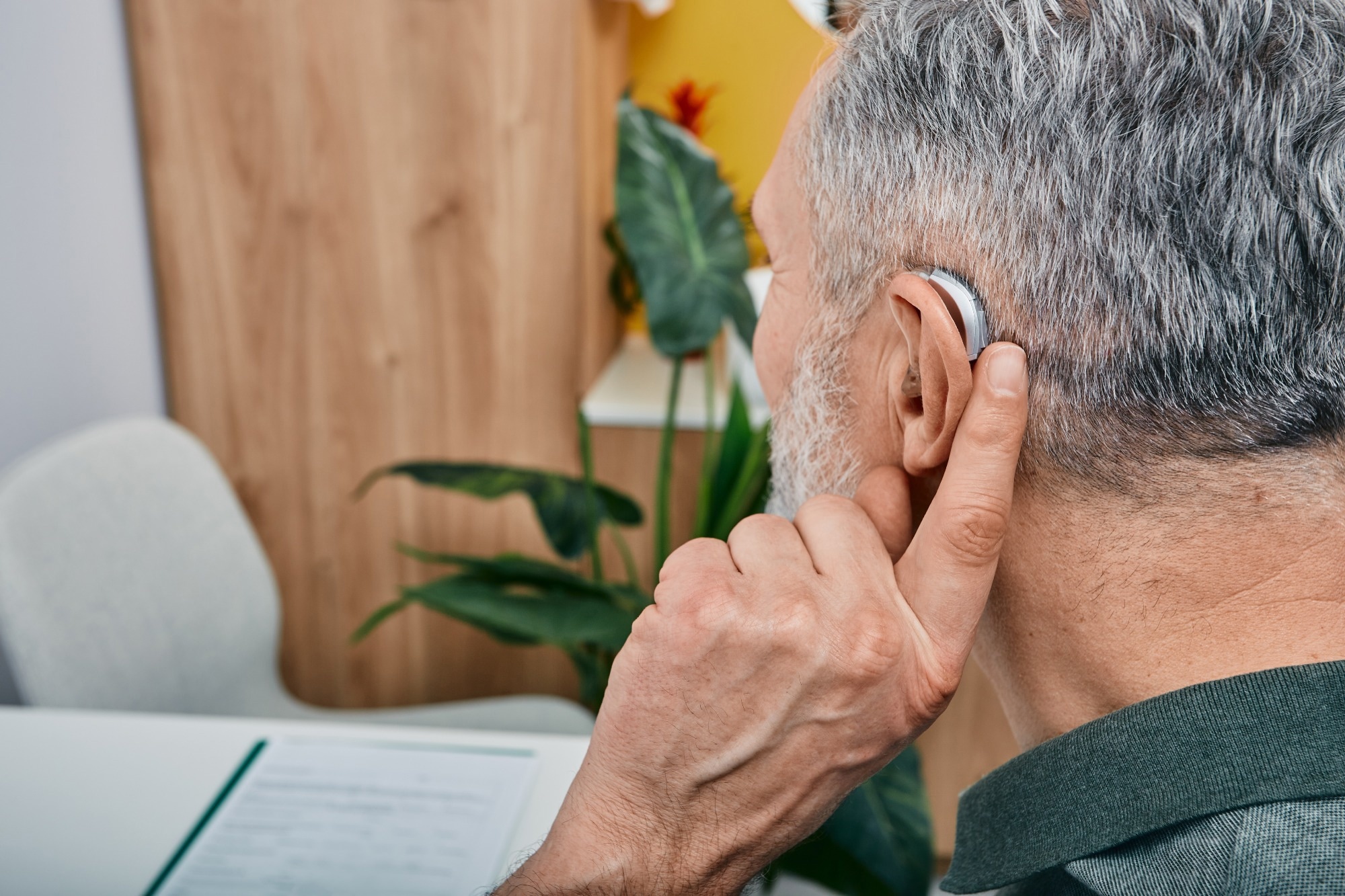 Study: Hearing impairment and risk of dementia in The HUNT Study (HUNT4 70+): a Norwegian cohort study. Image Credit: Peakstock/Shutterstock.com