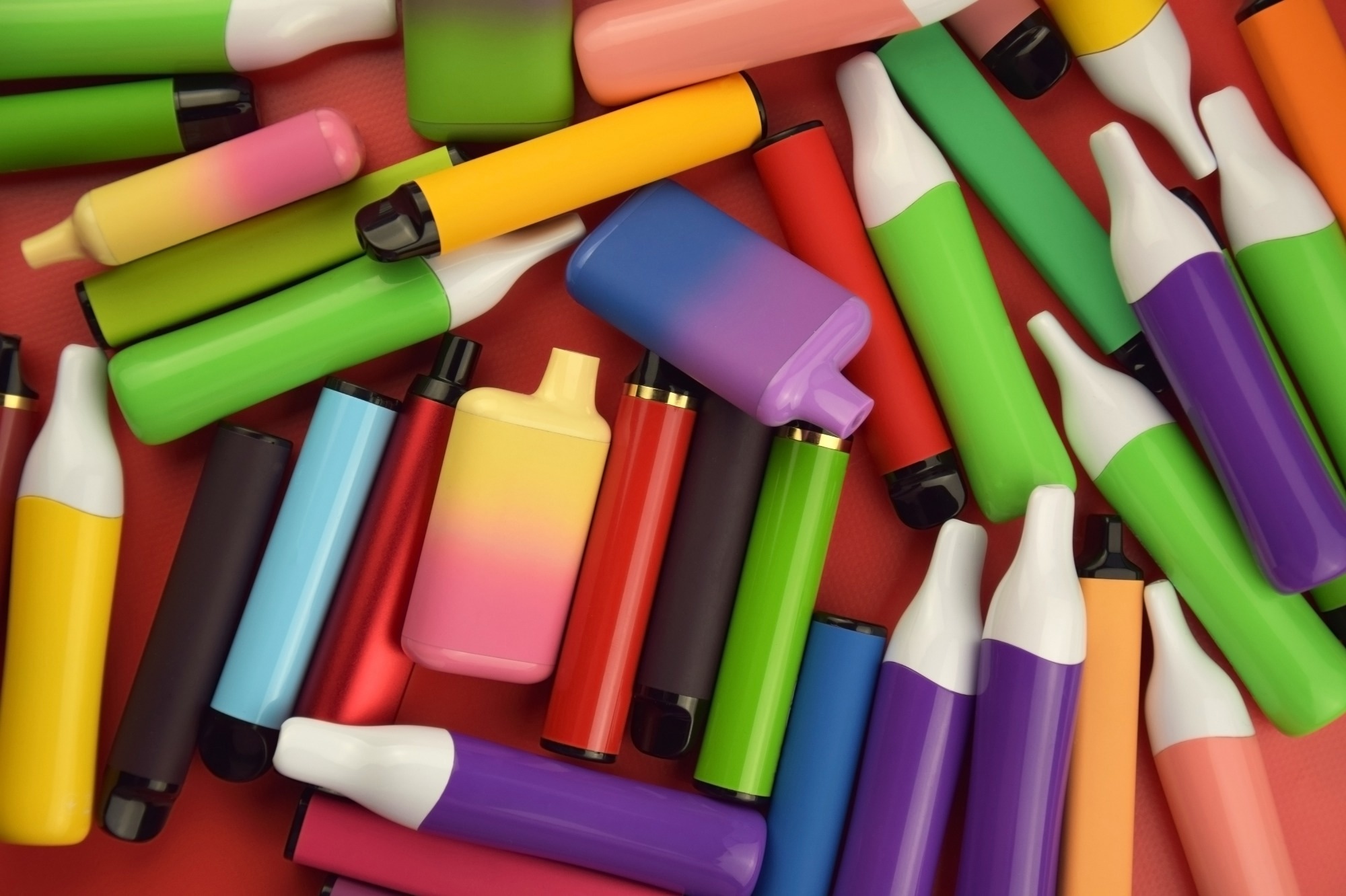 Study: Does sensation-seeking behavior influence the patterns of flavored e-cigarette use? A cross-sectional study among Indonesian adolescents and young adults. Image Credit: iama_sing/Shutterstock.com