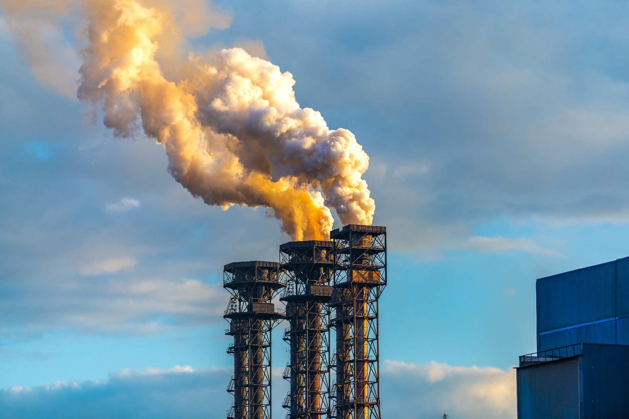 Study: Geographic sources of ozone air pollution and mortality burden in Europe. Image Credit: Evgenii Panov / Shutterstock.com