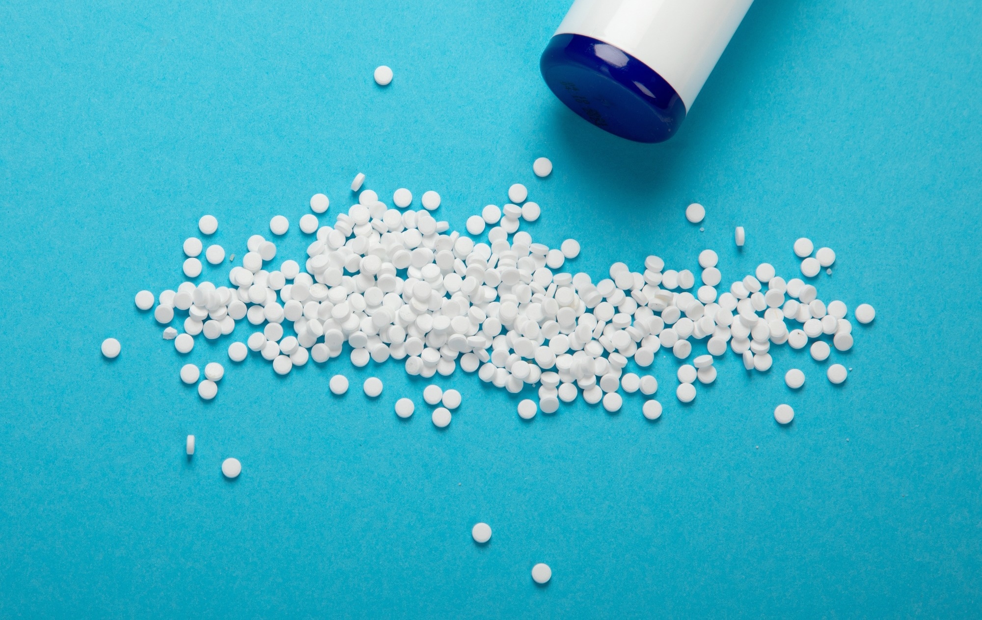 Study: Saccharin disrupts bacterial cell envelope stability and interferes with DNA replication dynamics. Image Credit: Tatjana Baibakova / Shutterstock