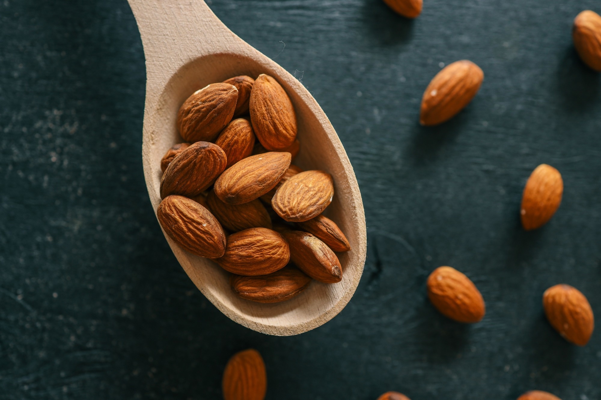 Study: The impact of almond supplementation on oxidative stress biomarkers: a systematic review and meta-analysis of randomized control trials. Image Credit: shine.graphics / Shutterstock