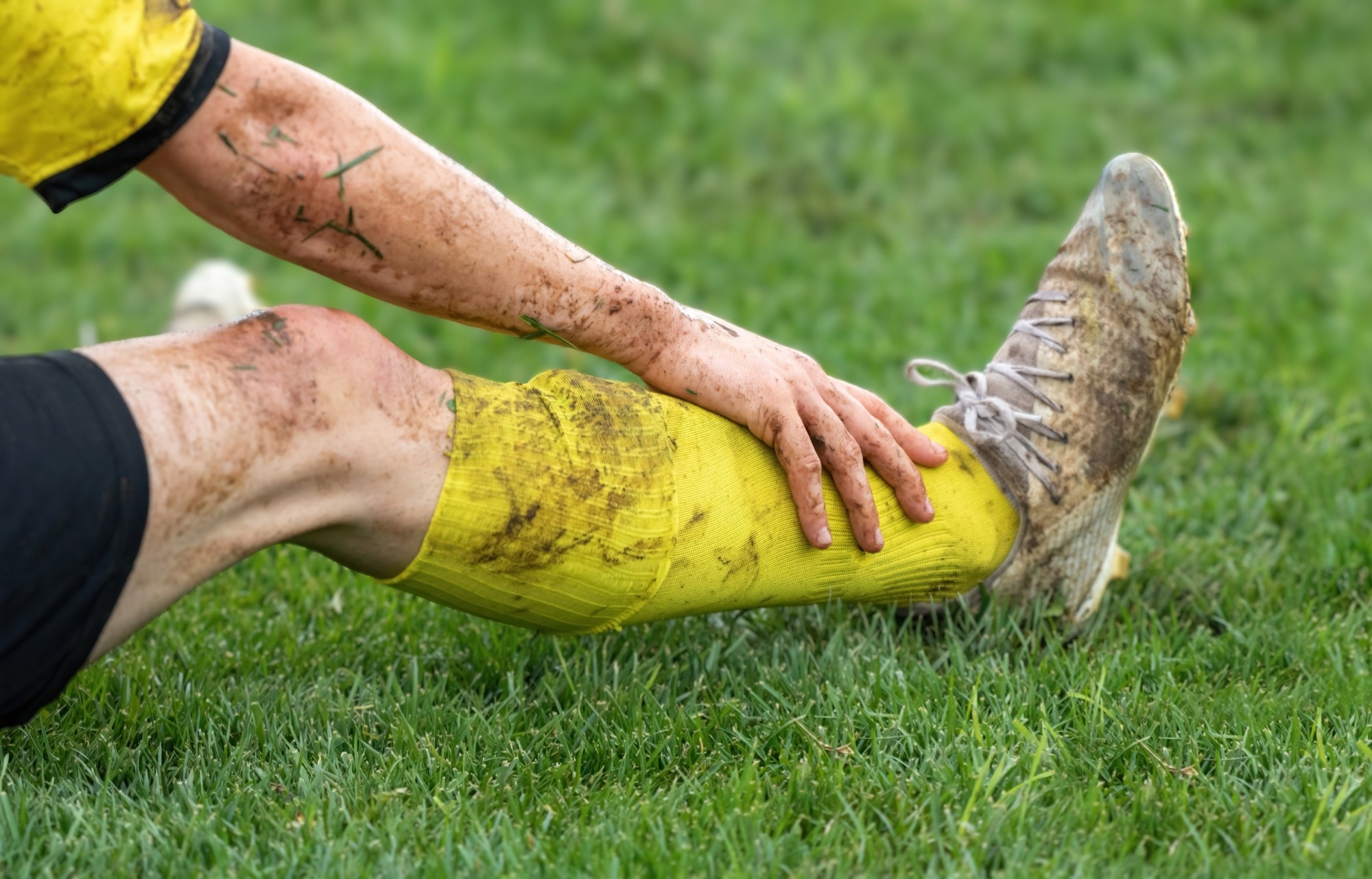 Study: Injury and local injection and the risk of foot/ankle osteoarthritis: a case–control study in retired UK male professional footballers. Image Credit: Gts / Shutterstock